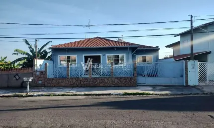 Casa com 4 quartos à venda na Rua Hélcio Lizzardi, 762, Parque Jambeiro, Campinas, 219 m2 por R$ 800.000