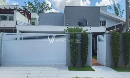 Casa em condomínio fechado com 3 quartos à venda na Rua Doutor Jorge Antonio José, 40, Residencial Terras do Barão, Campinas, 180 m2 por R$ 1.050.000