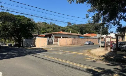 Casa com 4 quartos à venda na Rua Doutor Albano de Almeida Lima, 321, Jardim Guanabara, Campinas, 256 m2 por R$ 880.000