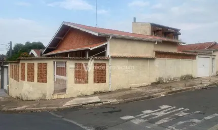 Casa com 2 quartos à venda na Açor, 25, Vila Padre Manoel de Nóbrega, Campinas, 163 m2 por R$ 430.000