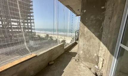 Frente Mar – 2 Dorms, Suíte, Lazer Completo e Vista Definitiva– Entrega em 2027