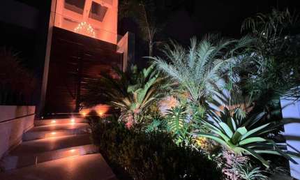 Casa para Venda em Nova Iguaçu, centro, 6 dormitórios, 2 suítes, 7 banheiros, 4 vagas