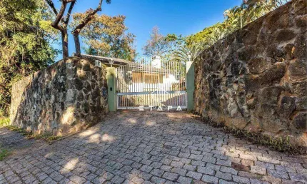 Casa com 9 dormitórios à venda, 884 m² por R$ 4.500.000,00 - Vila Santista - Atibaia/SP