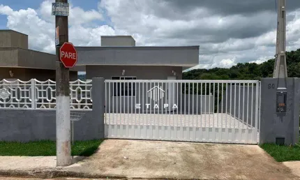 Casa com 3 dormitórios à venda, 160 m² por R$ 779.000,00 - Rio Abaixo - Atibaia/SP
