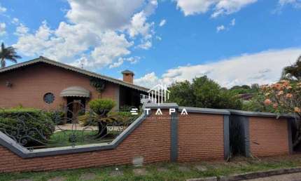 Uma Verdadeira Chacará com uma casa muito Aconchegante dentro da cidade , Localizaçao Privilegiada - R$ 2.200.000,00 -  1.581,00 m/2