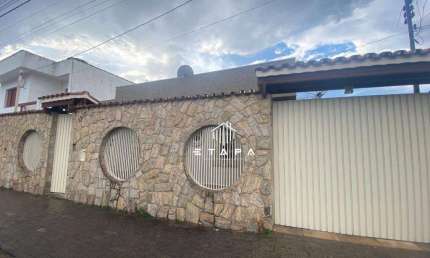 Casa com 3 dormitórios para alugar, 165 m² por R$ 7.000,00/mês - Centro - Atibaia/SP