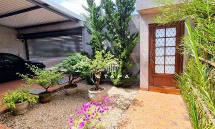 Casa com 3 dormitórios à venda, 208 m² por R$ 1.690.000 - Jardim Floresta - Atibaia/SP