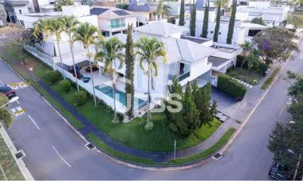 Sobrado Exclusivo no Jardins Valência – Esquina Imponente e Lazer Integrado!