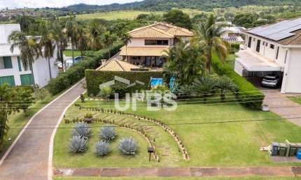 Belo sobrado no condomínio Aldeia do Vale, 692 m² de construção e 1.612 m² de terreno!