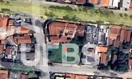 Lote residencial/comercial com área total de 1.126,36 metros², Área total: 1.126,36, próximo ao terminal das Bandeiras.