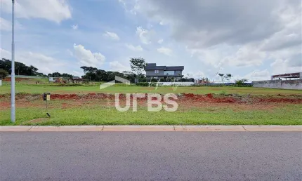 Excelente lote disponível para venda no Plateau D´or Unique.