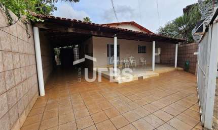 Casa com 3 quartos à venda na Rua 115C, 83, Setor Sul, Goiânia