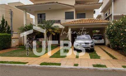 Sobrado proxímo ao Atacadão com 4 Suítes - Jardins Monaco