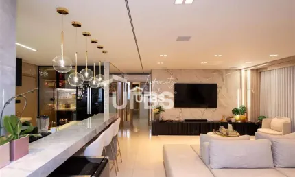 Apartamento mobiliado e decorado à venda no Leblon Marista!