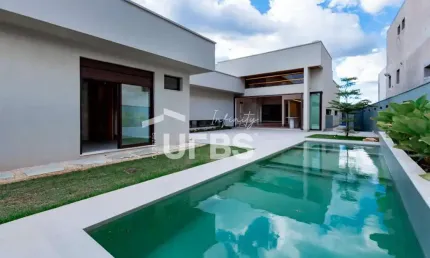 Casa em condomínio fechado com 5 quartos à venda na Rua Ferrara, Jardins Itália, Goiânia