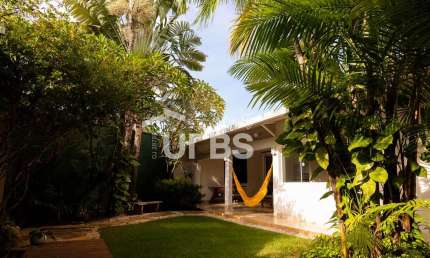 Casa com 3 quartos à venda na Rua 89D, Setor Sul, Goiânia