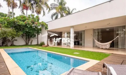 Casa em condomínio fechado com 4 quartos à venda na Avenida Diógenes Dolival Sampaio, 00, Jardins Milão, Goiânia