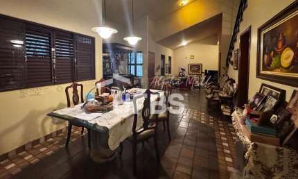 Casa com 4 quartos à venda na Rua 258, 00, Setor Coimbra, Goiânia