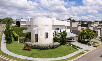Alphaville Ipês - Casa de Condomínio 4 quartos, sendo 4 suítes