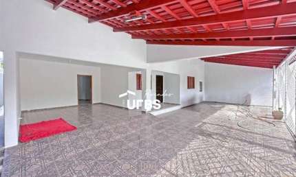 Casa com 4 quartos à venda na Rua Caraxuê, S/N, Parque Amazônia, Goiânia