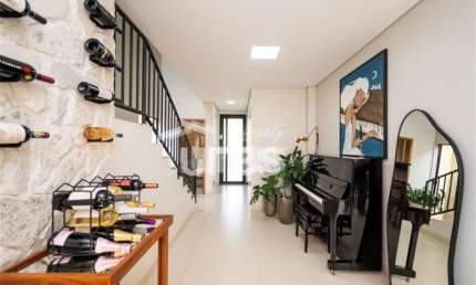 Jardins Capri - Casa de Condomínio 3 quartos, sendo 3 suítes
