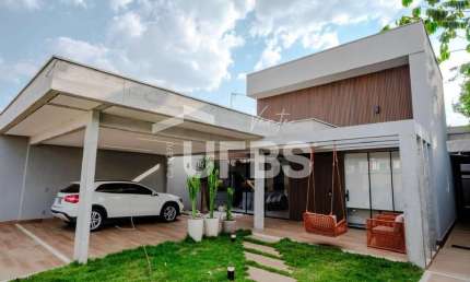 Casa com 3 quartos à venda na Rua 3, Recanto dos Emboabas, Aparecida de Goiânia