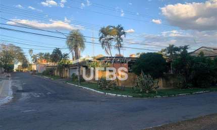 Casa com 7 quartos à venda na Rua J33, 23, Setor Jaó, Goiânia