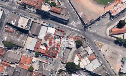 Área cabeça de quadra à venda, composta por dois lotes que totalizam 794,15m²!