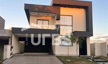 Parqville Pinheiros - Casa de Condomínio 3 quartos, sendo 3 suítes