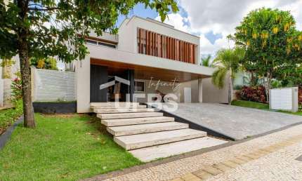 Alphaville Araguaia - Casa de Condomínio 5 quartos, sendo 5 suítes