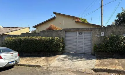 Casa com 3 quartos à venda na Rua 7, Vila Nossa Senhora Aparecida, Goiânia