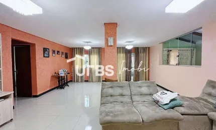 Casa com 7 quartos à venda na Rua Bogotá, Jardim Novo Mundo, Goiânia