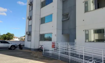 Apartamento mobiliado com 2 quartos (pronto para morar) – são joão (margem esquerda), tubarão/sc – r$ 330.000
