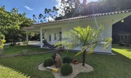 Fazenda à venda em Vigolo, Nova Trento 