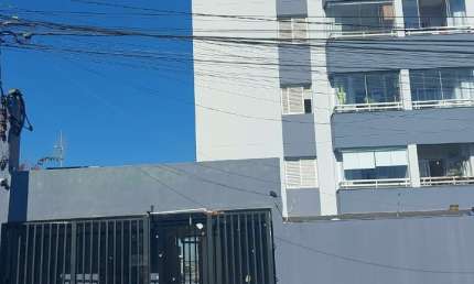 Apartamento a venda 02 dorm. (64m²) c/ SACADA e GARAGEM COBERTA - CENTRO DE CARAPICUÍBA