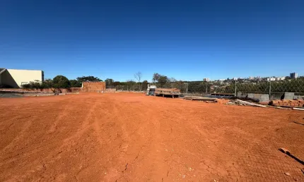 Terreno à venda no Condomínio Residencial dos Jequitibás, Mogi Mirim 