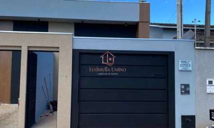 Casa na 604 Norte com suíte, laje, pé-direito duplo e churrasqueira