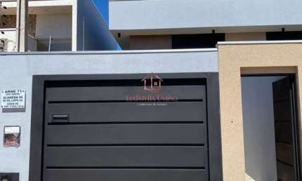 Casa na 604 Norte com 2 quartos, pé-direito duplo e churrasqueira