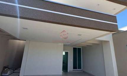 Casa Nova 3 Suítes na 507 Sul, 151m², Piscina e Acabamento Moderno