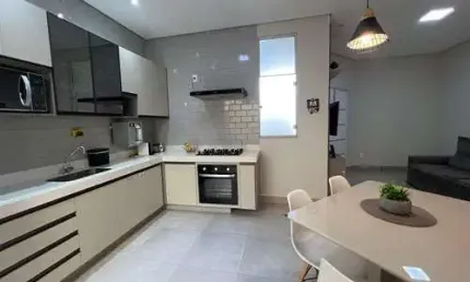 Agradável casa de vila para venda em Residencial Palermo com 3 quartos, sendo 1 suíte, 104m²