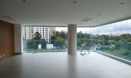 Aluguel alto padrão, 233 m2, 3 suítes, 4 vagas, apartamento novo