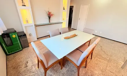Maravilhoso apartamento com 200m², 3 suítes, dce e 7 vagas de garagem no meireles.