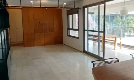 Lindo apartamento reformado pertinho do metro vila madalena