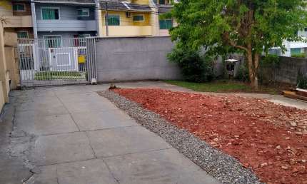 Terreno ZR3 plano, seco, ótima localização, Campina do Siqueira, 387m2.