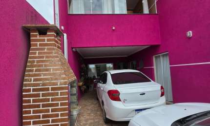O Espaço, o Conforto e o Estilo de Vida que sua Família Precisa em Fazenda Rio Grande – Sobrado de Alto Padrão com 234m² e Lazer Completo!