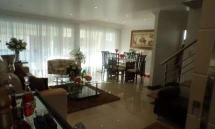 Casa com 3 quartos à venda na Rua Indonésia, 000, Parque Novo Oratório, Santo André