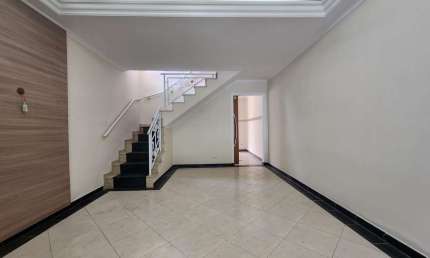 Casa com 3 quartos à venda na Rua Noel Rosa, 30, Rudge Ramos, São Bernardo do Campo por R$ 530.000