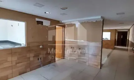Sala comercial com 9 salas para alugar na Rua Alfredo Schurig, 01, Centro, Jacareí