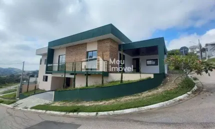Aluguel e Venda Casa Nova em Condominio com 280m2 4 Dormitorios sendo 2 Suites - Condominio Residencial Mantiqueira - Sao Jose dos Campos