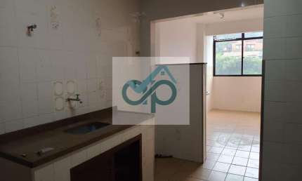 Apartamento com 2 quartos para alugar no Bingen, Petrópolis 